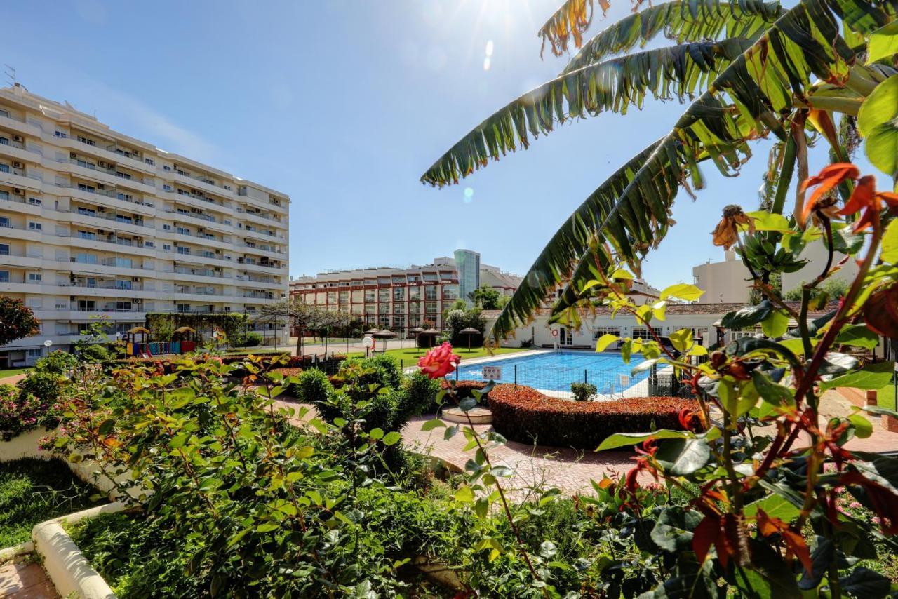 071 - Beachside Studio Perfect For A Family Getaway Daire Torremolinos Dış mekan fotoğraf