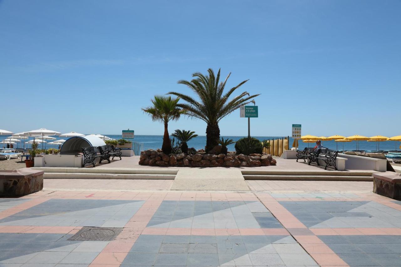 071 - Beachside Studio Perfect For A Family Getaway Daire Torremolinos Dış mekan fotoğraf