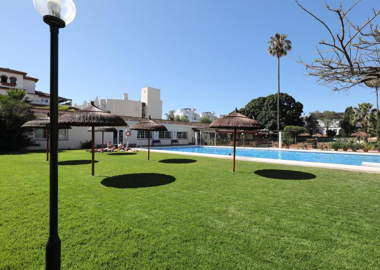 071 - Beachside Studio Perfect For A Family Getaway Daire Torremolinos Dış mekan fotoğraf